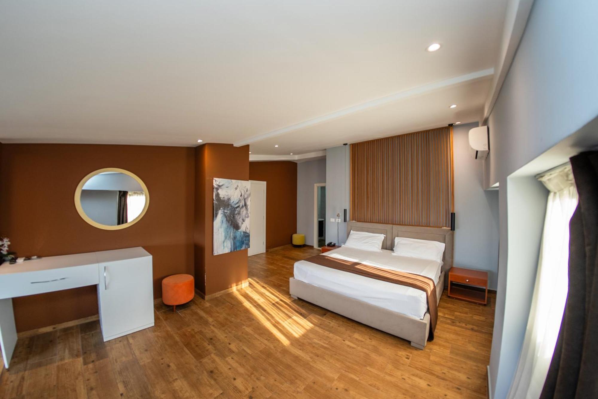 Selitë e Vogël Olivar Hotel Tirana מראה חיצוני תמונה