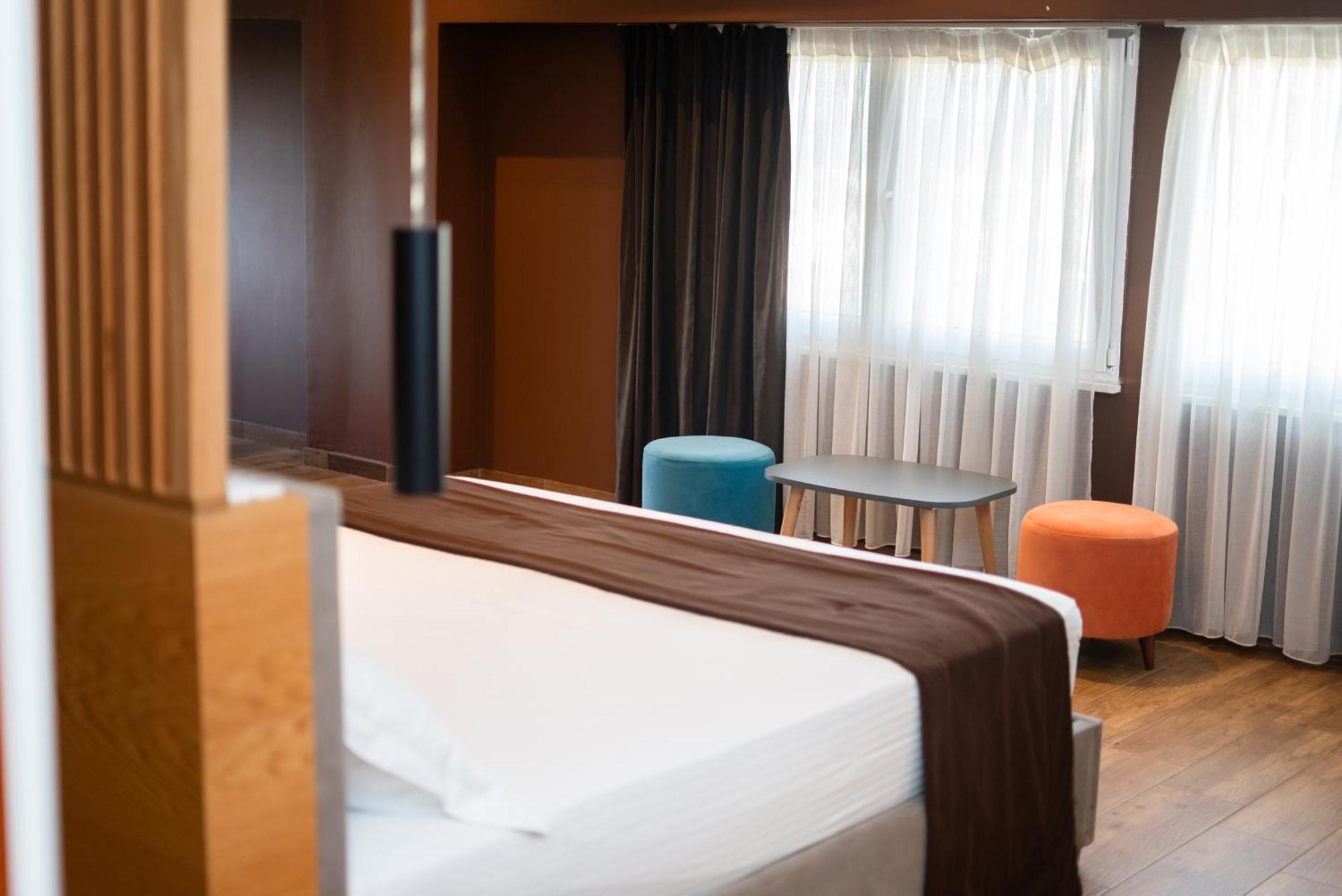 Selitë e Vogël Olivar Hotel Tirana מראה חיצוני תמונה