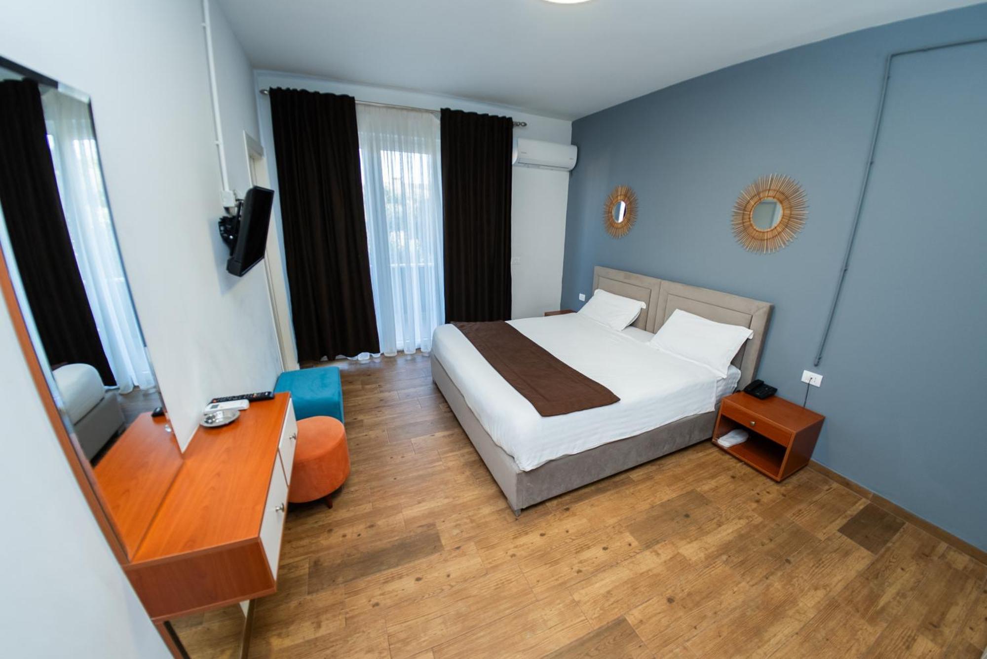 Selitë e Vogël Olivar Hotel Tirana מראה חיצוני תמונה