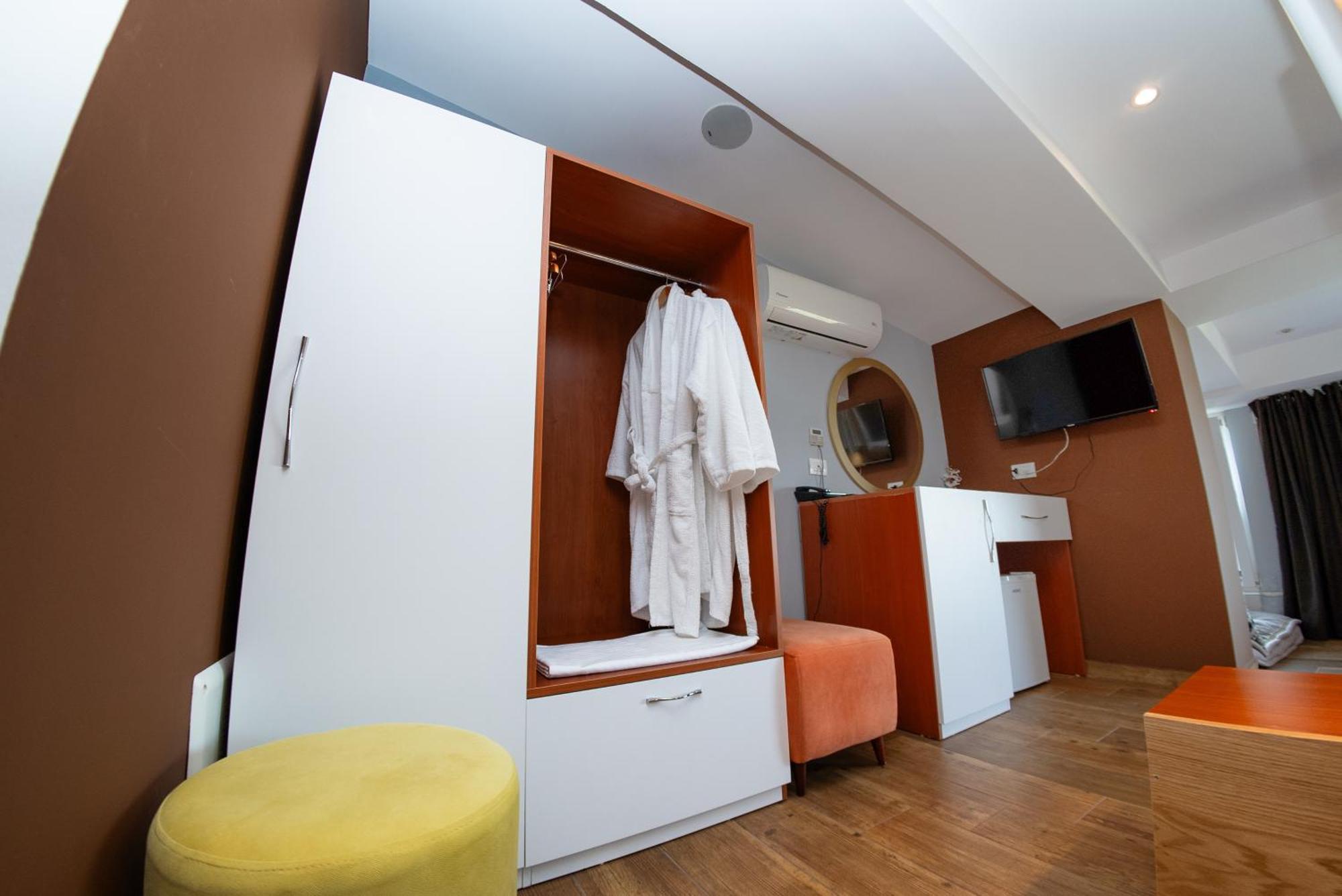 Selitë e Vogël Olivar Hotel Tirana מראה חיצוני תמונה